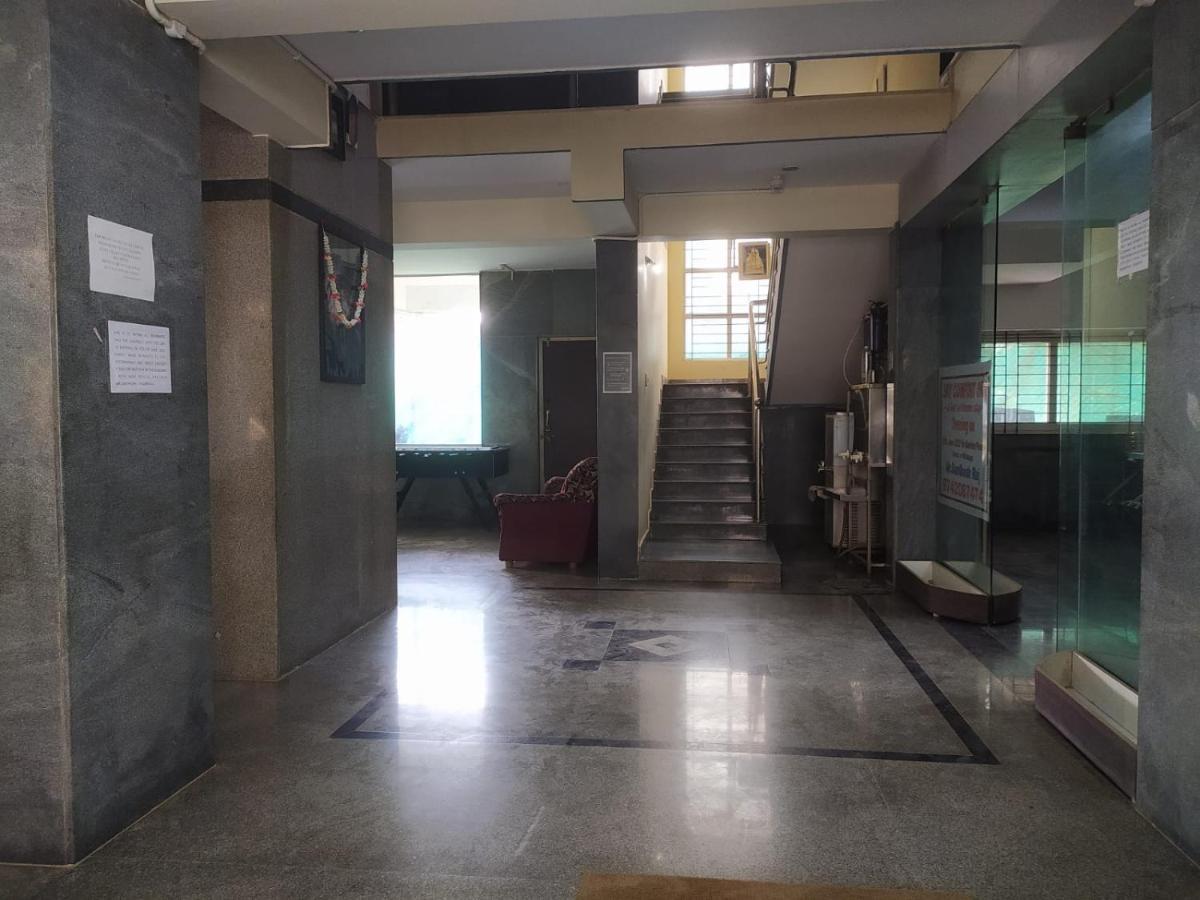 Sry Comfort Residence Bangalore Buitenkant foto