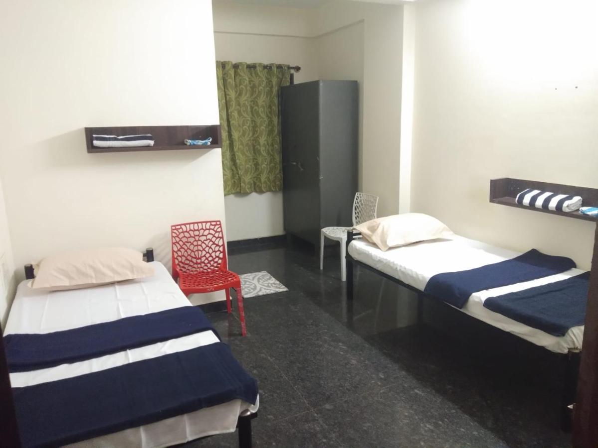 Sry Comfort Residence Bangalore Buitenkant foto